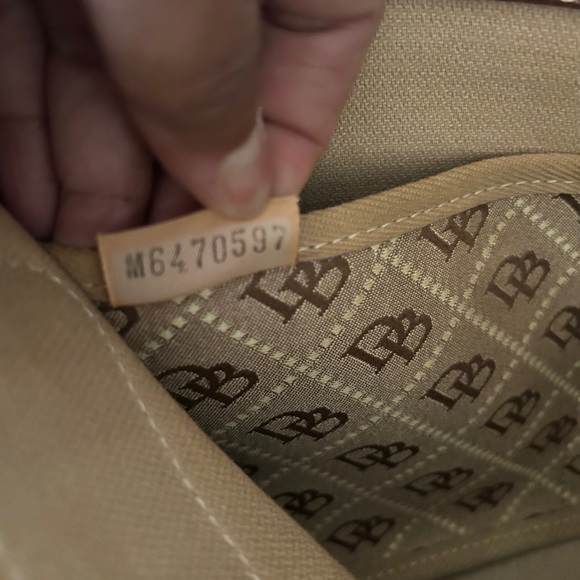 Dooney & Bourke Vintage Canvas Tassell Signature Jacquard Shoulder Bag - Picture 3 of 5